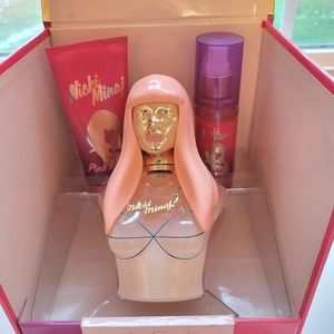NIB Nicki Minaj "Pink Friday" Fragrance Set